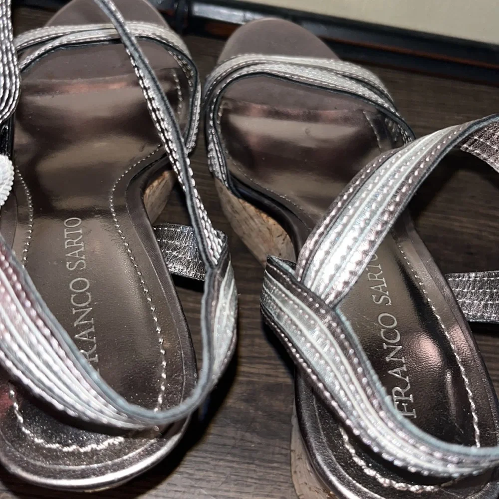 Franco Sarto Silver Strappy Platform Cork Leather Wedge Heel Open Toe sandals7.5